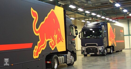 Red-Bull-Racing-Truck-02.jpg Red-Bull-Racing-Truck-02.jpg