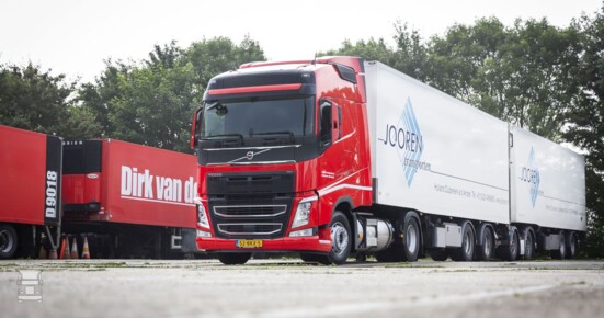 Volvo_FH_LNG_Jooren_Transport_LR.jpg Volvo_FH_LNG_Jooren_Transport_LR.jpg
