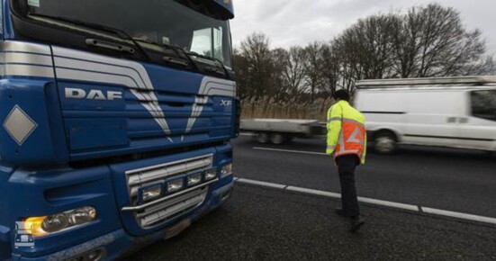 weginspecteur-met-boa-status.jpg weginspecteur-met-boa-status.jpg