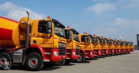 A_10x_voor_hek__r_1-1400.jpg A_10x_voor_hek__r_1-1400.jpg