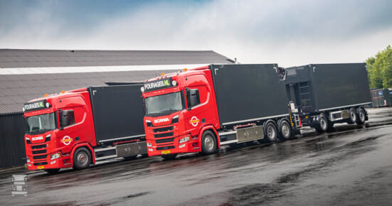 Nijsen-Nieuw-Vennep_Scania-2-pers-2021.jpg Nijsen-Nieuw-Vennep_Scania-2-pers-2021.jpg