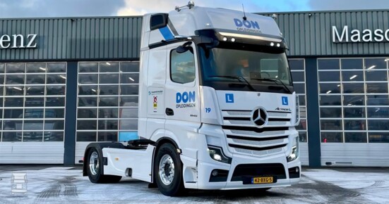 DON Actros1 (960 x 584) DON Actros1 (960 x 584)