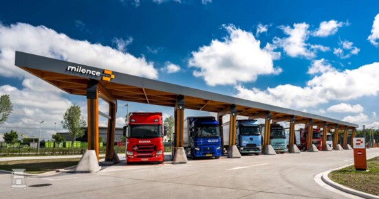 Milence_Zwolle_Opening_014 (1)-1400 Milence_Zwolle_Opening_014 (1)-1400