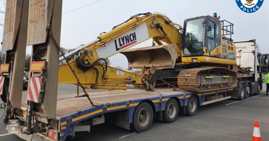 Lynch (960 x 719) Lynch (960 x 719)