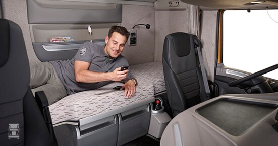 Chauffeur_rust.jpg Chauffeur_rust.jpg