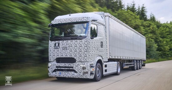 E-Actros Long Haul (6) E-Actros Long Haul (6)