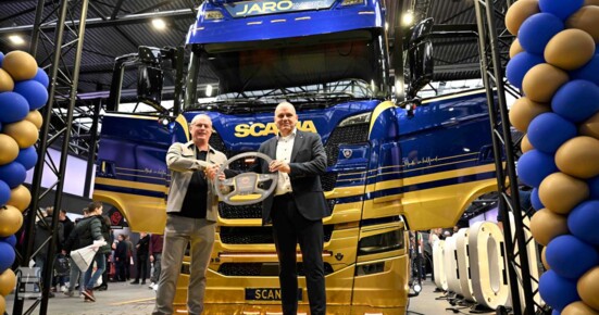 SCANIA_MEGA_TRUCK_FESTIVAL_KLEIN_FORMAAT_76-1400 SCANIA_MEGA_TRUCK_FESTIVAL_KLEIN_FORMAAT_76-1400
