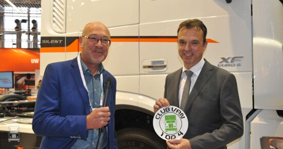 clubvan1opvier.jpg clubvan1opvier.jpg