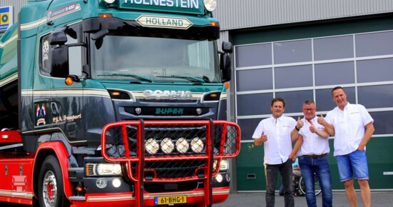 Huenestein_1-1400.jpg Huenestein_1-1400.jpg