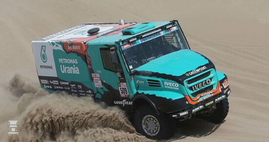 Tontrans_DeRooy_Dakar2.jpg