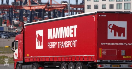 Mammoet_ferry.jpg