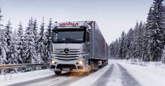 Vahala_Actros_LR.jpg Vahala_Actros_LR.jpg