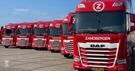 PERSBERICHT-Zandbergen-Transport-rijdt-als-een-van-de-eerste-met-de-nieuwe-generatie-DAF-XF_14.jpg PERSBERICHT-Zandbergen-Transport-rijdt-als-een-van-de-eerste-met-de-nieuwe-generatie-DAF-XF_14.jpg