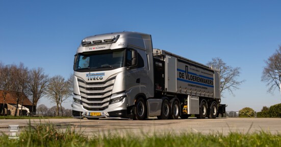 IVECO S-WAY - De Vloerenmakers (1) IVECO S-WAY - De Vloerenmakers (1)