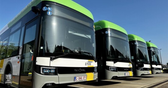 vanhool_a12_02 (960 x 720) vanhool_a12_02 (960 x 720)