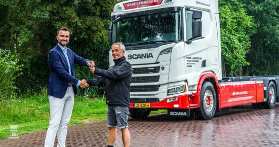 Rene-Lammers_Scania-1-pers-2024 (960 x 720) Rene-Lammers_Scania-1-pers-2024 (960 x 720)