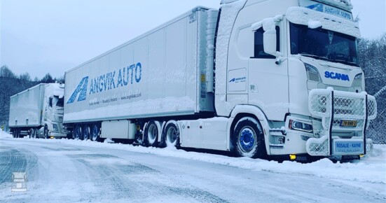 Angvik auto 2 (960 x 720)