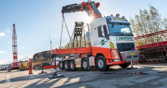 Volvo_FH_10x4_zwaartransport_Zwagerman_1_lowres.jpg Volvo_FH_10x4_zwaartransport_Zwagerman_1_lowres.jpg