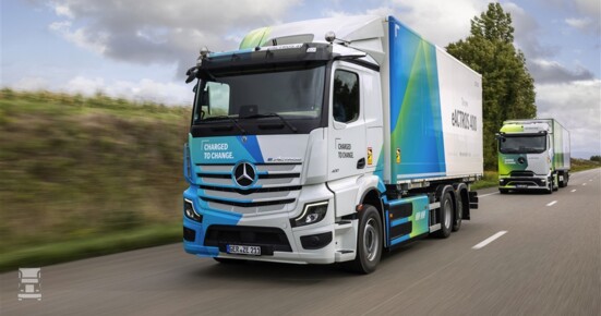 25DT232_013 (960 x 640)