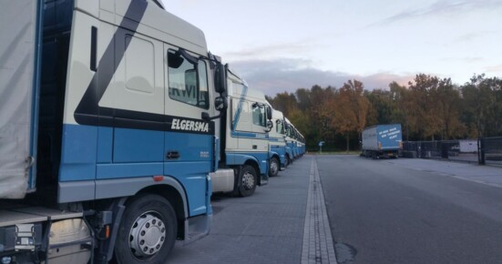 rijtje_trucks.jpg rijtje_trucks.jpg