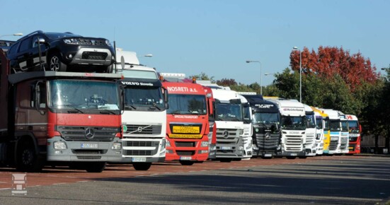 Truckparking-1400 Truckparking-1400