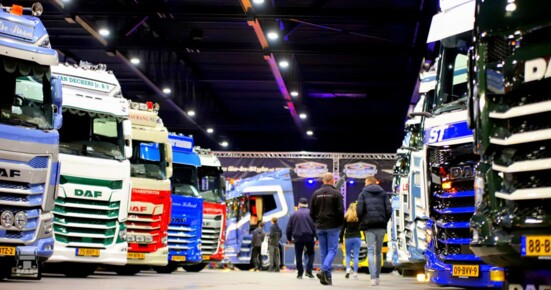 Mega Trucks (4)-1400