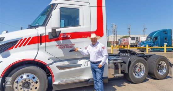 HEB_NEWSROOM_HOMER_FLORES_2992 (960 x 684) HEB_NEWSROOM_HOMER_FLORES_2992 (960 x 684)