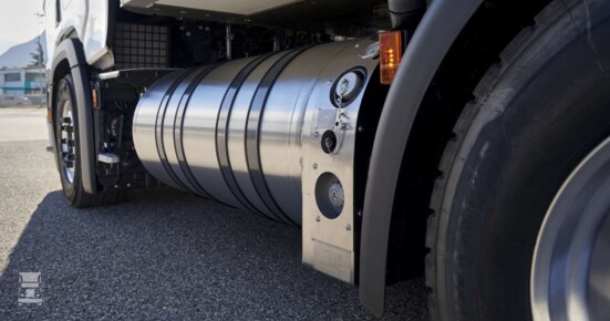 LNG_13-liter_3_pers_2018-1400.jpg LNG_13-liter_3_pers_2018-1400.jpg