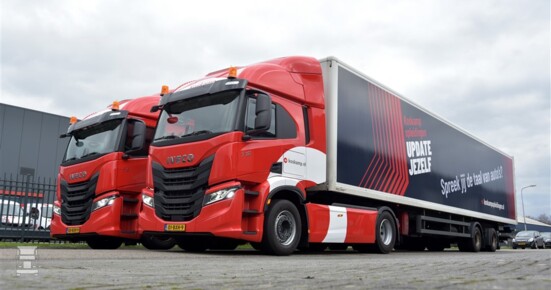 Koskamp IVECO S-Way_Trekker_aanhanger (960 x 641)