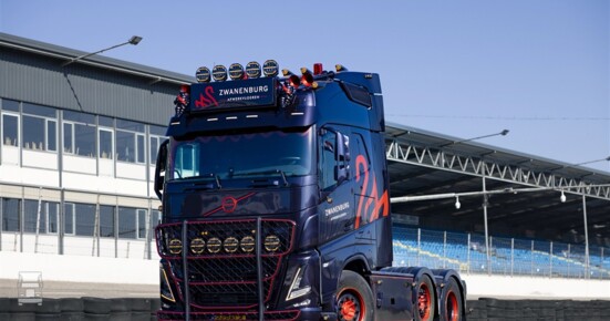 ZwanenburgxBAS-TRUCK-CENTER-fullshot (960 x 640) ZwanenburgxBAS-TRUCK-CENTER-fullshot (960 x 640)