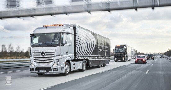 Daimler-platoon1LR.jpg Daimler-platoon1LR.jpg