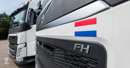 Volvo_FH-trekkers_voor_Defensie_3_lowres.jpg