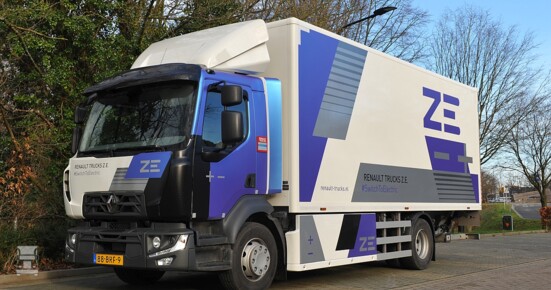 Renault_DZE1LR.jpg