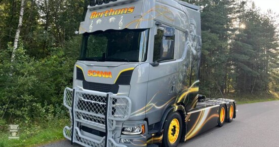 Berthon's Scania MWDesigns (1)