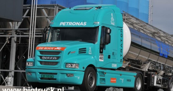 Strator.JPG Strator.JPG