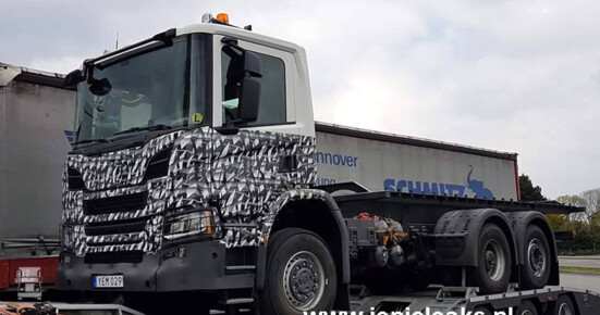 Pscoop4_copy.jpg Pscoop4_copy.jpg