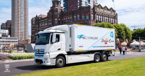 eactros2LR.jpg eactros2LR.jpg