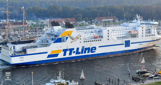 tt-line-schiffe-akka