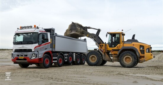 VOLVO_10x4_Veldhuizen_W.PHILIPS laden (960 x 641)
