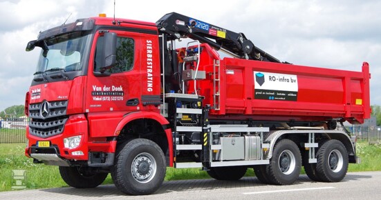 Arocs_6x6LR.jpg Arocs_6x6LR.jpg