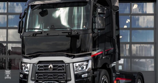 Renault_Trucks_T_zwarte_demo.jpg Renault_Trucks_T_zwarte_demo.jpg