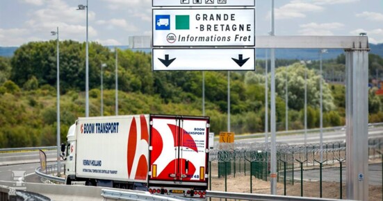 Boom_transport.jpg Boom_transport.jpg