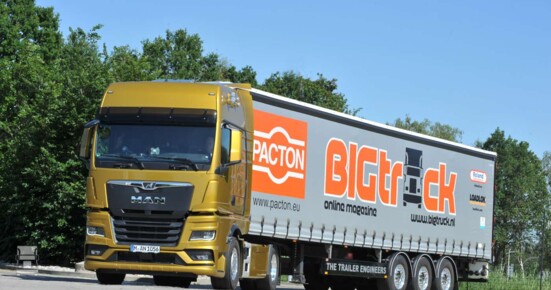 MAN_20-1400.jpg MAN_20-1400.jpg