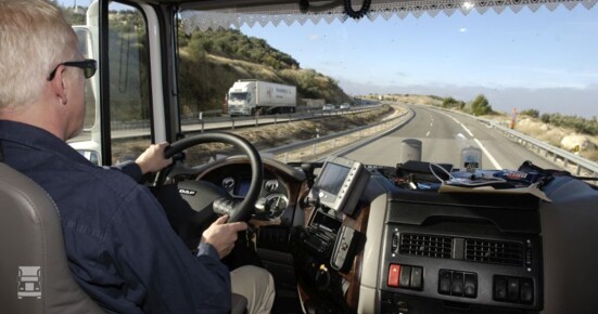 oudere chauffeur oudere chauffeur