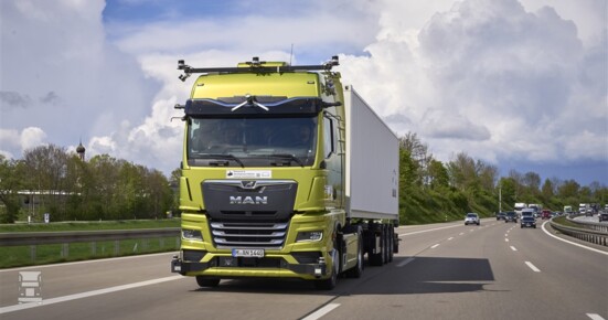 man-automation-a9-highway (960 x 640) man-automation-a9-highway (960 x 640)