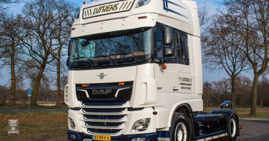 Luitjens_1.jpg Luitjens_1.jpg