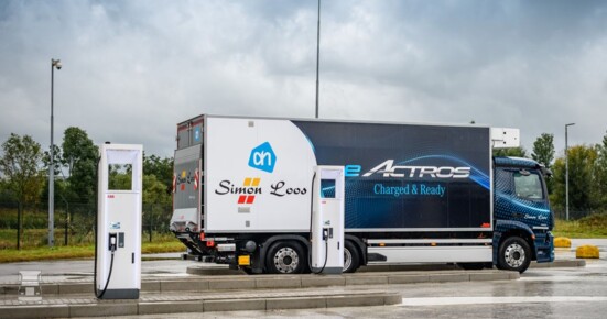 eActros2_LR.jpg eActros2_LR.jpg