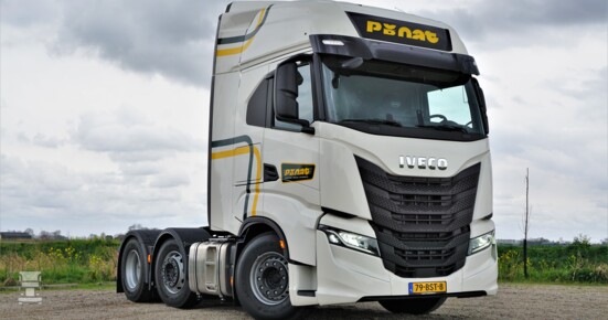 Iveco S-Way Van der Nat (1)