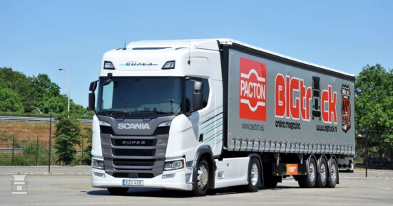 Scania 560R (2)-1400