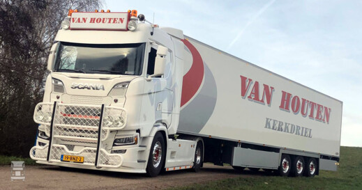 Van-Houten_Scania-2-pers-2020.jpg
